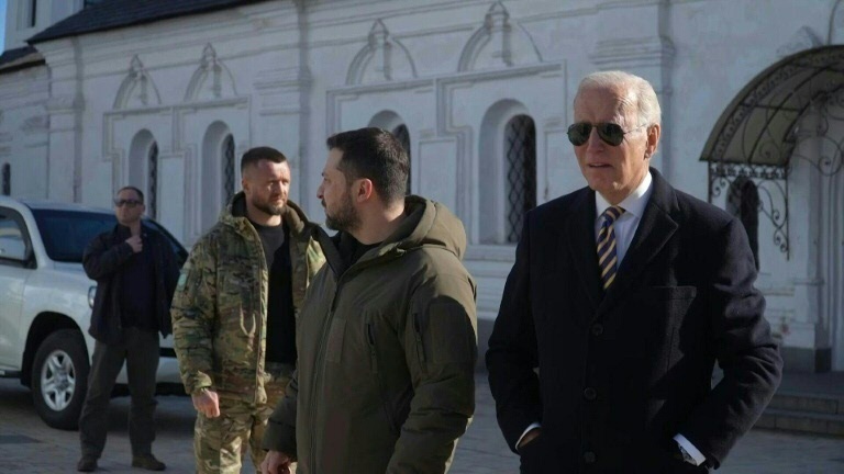 Air Raid Sirens Howl On Bidens Unprecedented Kyiv Visit