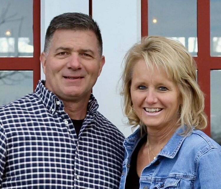 Headshot of Merrill and Linda Hutchinson, co-hosts of Rock Solid Families Podcast