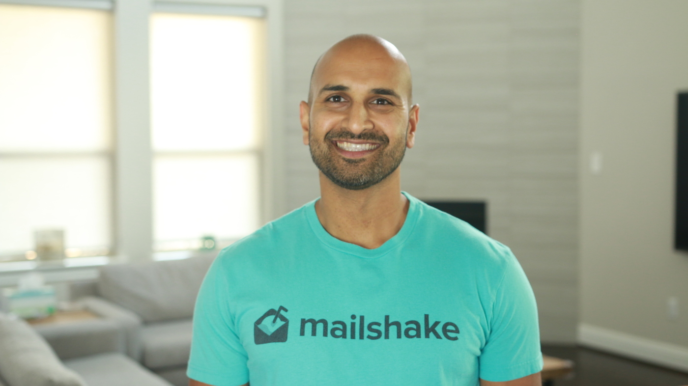 Headshot by Sujan Patel, owner of Mail Shake, Ramp Ventures, ZoomShift and others!