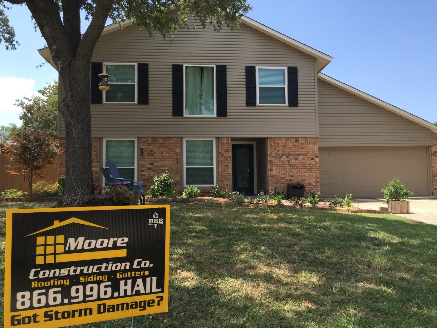 Moore Construction Co. is a team of experienced roofing contractors in Texas. They currently serve customers in Carrollton, Dallas, Frisco, Richardson, Plano, Farmers Branch, Irving, Flower Mound, Grapevine, Coppell, Euless, Bedford, Hurst, McKinney, Rowlett, Mesquite, Garland, and University Park.