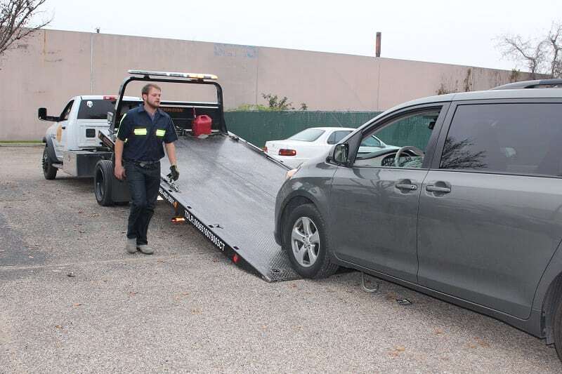 360 Towing Solutions offers premier towing in Sugar Land, TX. The company operates with top-notch tow trucks in Sugar Land.