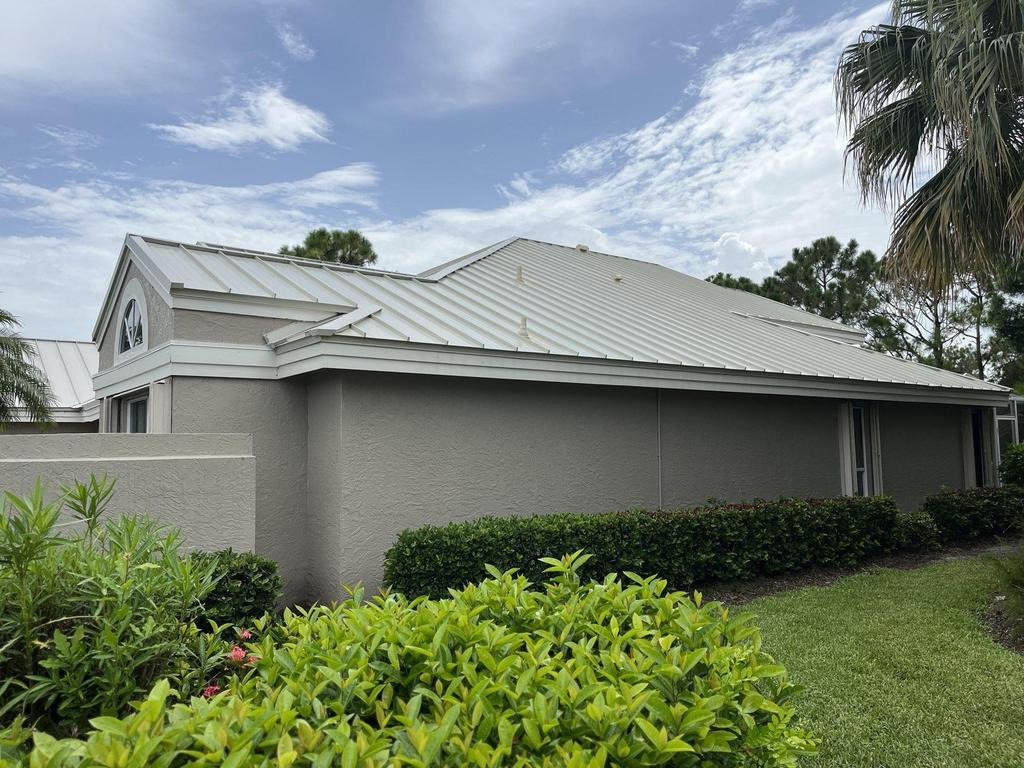In Stuart, Port St. Lucie, and throughout Florida’s Treasure Coast, Delo Roofing is the leading provider of commercial and residential roofing services.