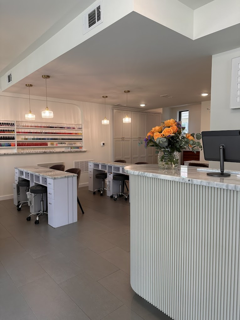 E. Marie, located in Savannah, GA, is a boutique salon and spa that offers top-tier nail care and spa services.