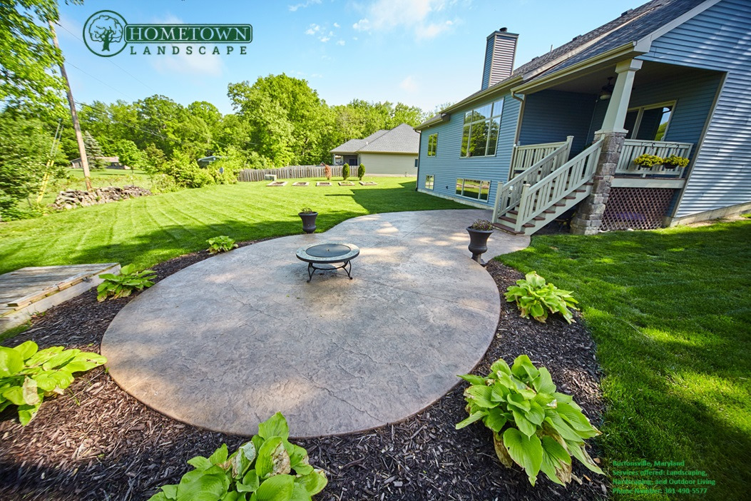 Founded in Burtonsville, Maryland, Hometown Landscape has led high-end landscaping and hardscaping services for over a decade.