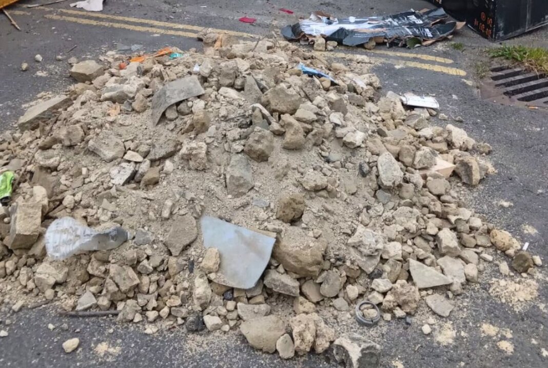 The Rubbish Removers is a family owned waste removal company based in Greater Manchester, serving homes and businesses across the North of England.