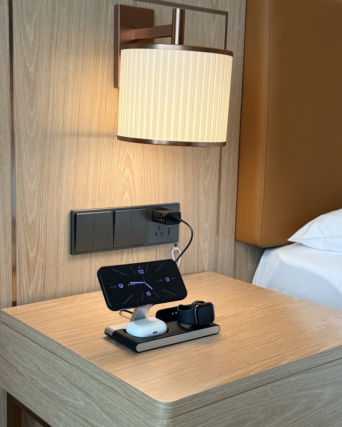 Mukiya is a mobile work system brand focused on simplifying hybrid work through ergonomic and portable solutions.