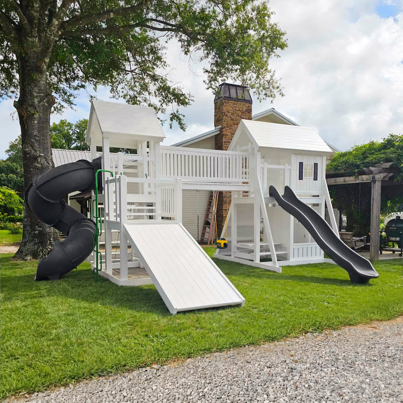 Ruffhouse Vinyl Play Systems, LLC is a Phoenix, AZ-based provider of premium vinyl playsets and backyard playgrounds.