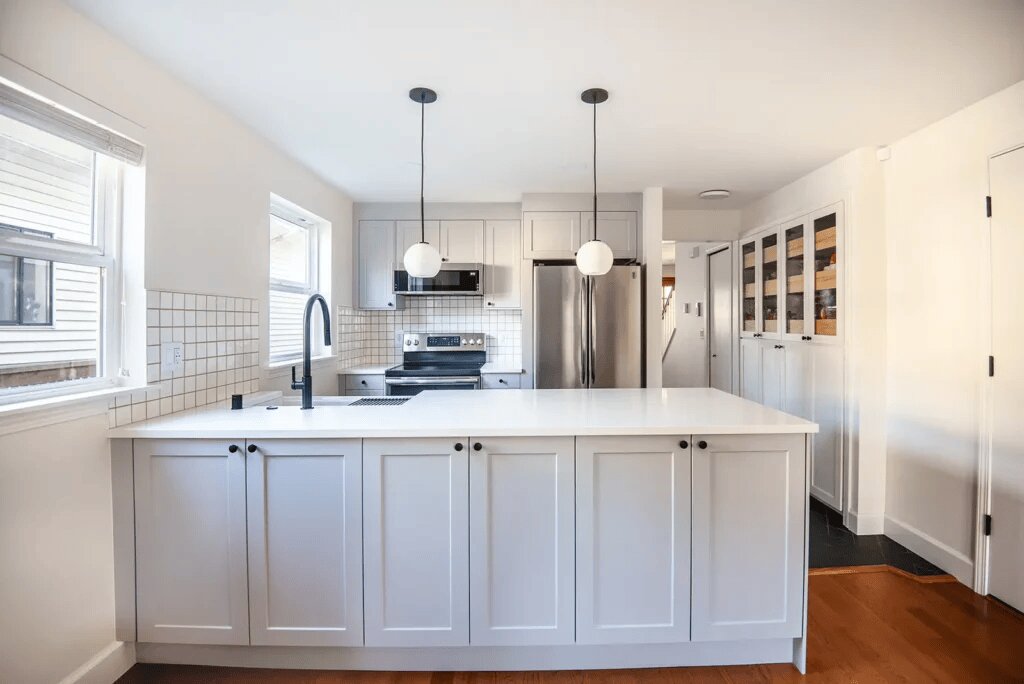 Kitchen Renovation Seattle delivers tailored remodeling solutions designed to improve both everyday living and long-term resale potential.