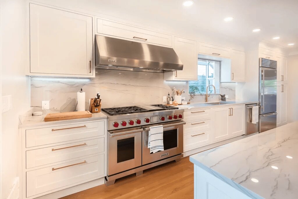 Kitchen Renovation Seattle delivers tailored remodeling solutions designed to improve both everyday living and long-term resale potential.