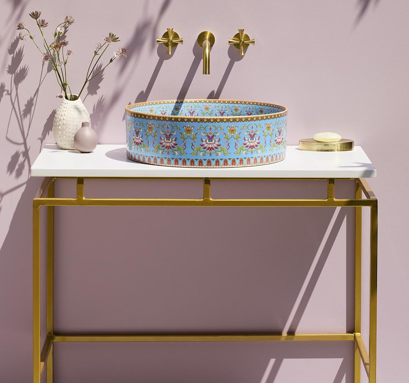 London Basin Company specialises in luxury handcrafted countertop basins, vanity units, and bathroom accessories.