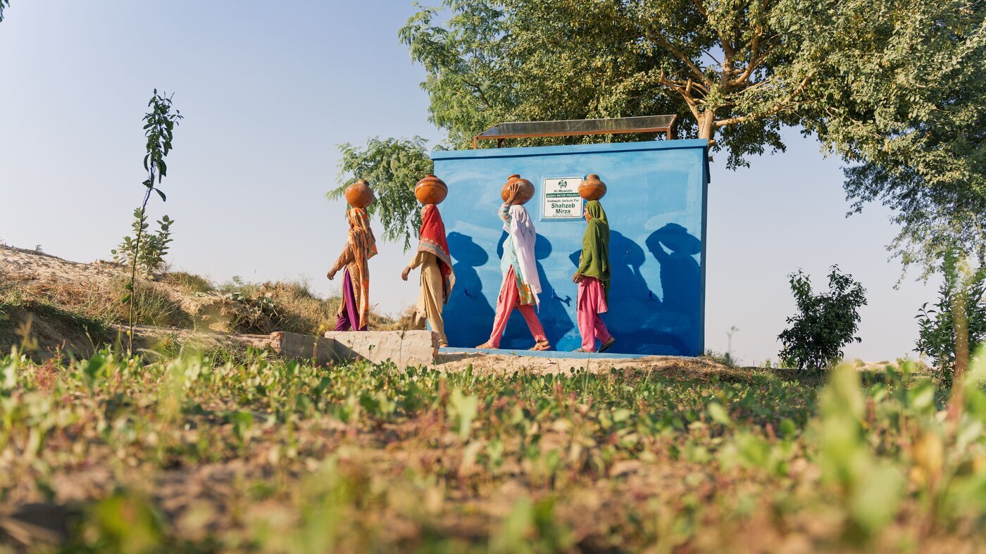Al Mustafa Welfare Trust is a UK-registered international humanitarian charity (Reg. No. 1119831) that has been delivering aid and development programmes to the world’s most vulnerable communities since 1983.