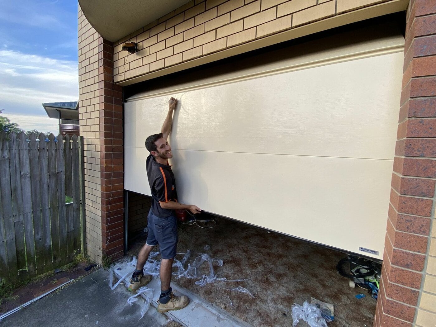 A1 Garage Doors Gold Coast delivers professional garage door service and installation solutions across the Gold Coast region, including expanded service to Helensvale and northern suburbs.