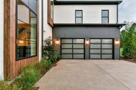 A1 Garage Doors Gold Coast delivers professional garage door service and installation solutions across the Gold Coast region, including expanded service to Helensvale and northern suburbs.
