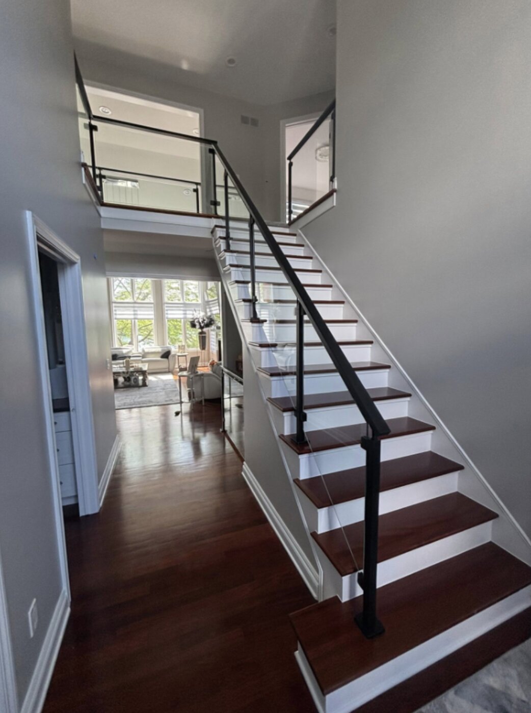 First Class Glass is a licensed and insured residential and commercial glazing company serving Birmingham, Bloomfield Hills, Troy, and surrounding Oakland County communities.
