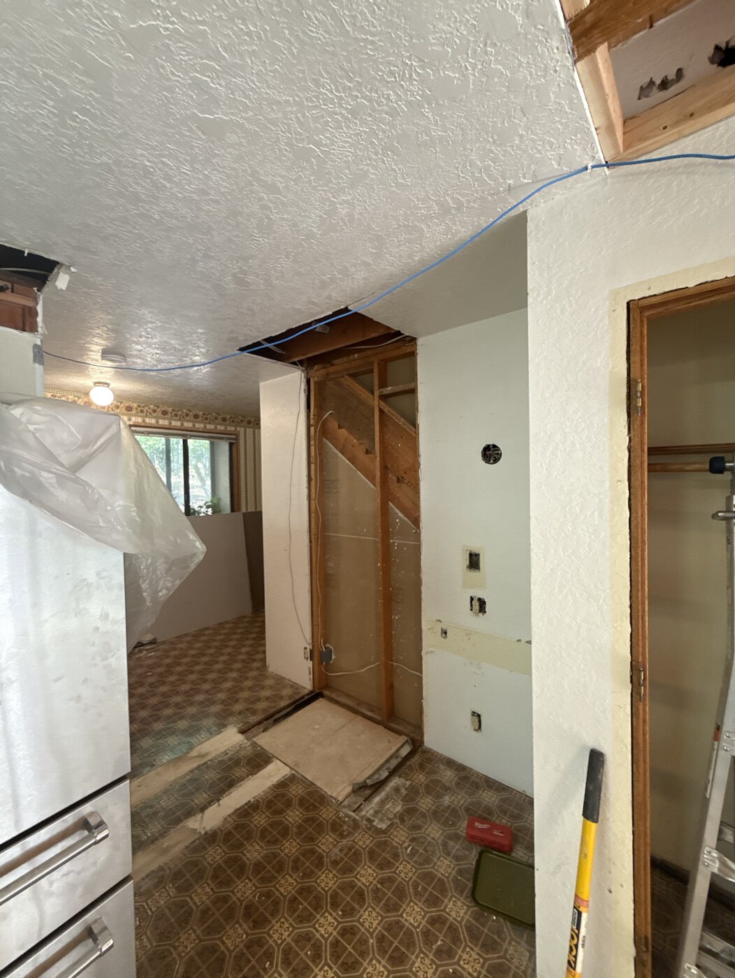 Supreme Projects is a residential remodeling and home improvement company serving Salem, Oregon, and surrounding communities.