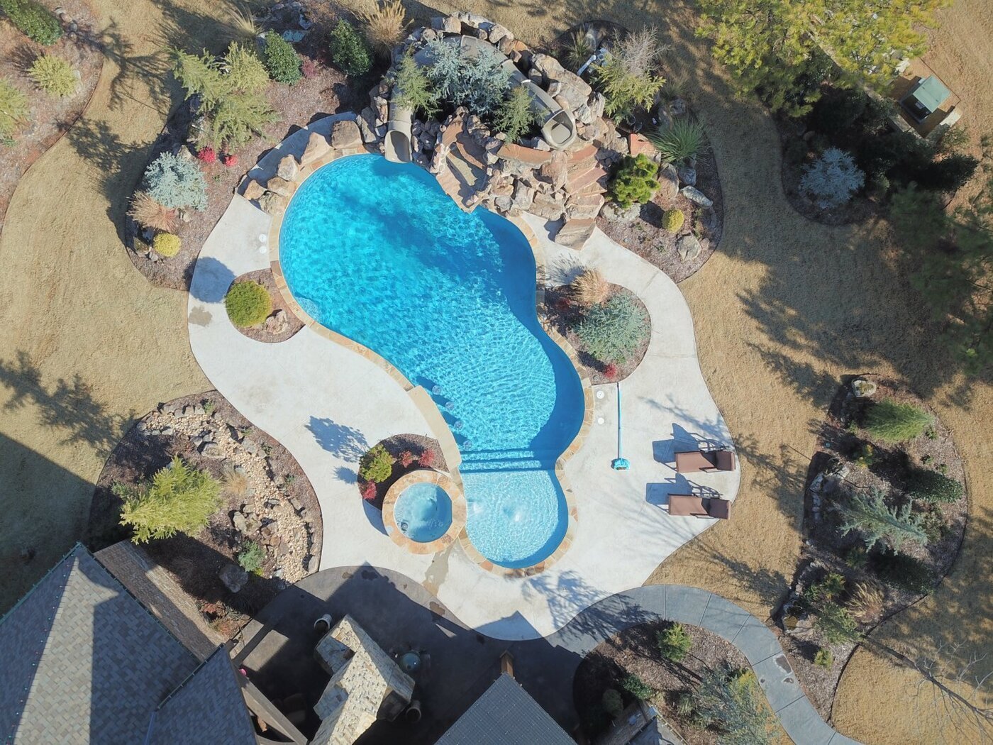 Prairie Sky Pools is a locally-owned pool service company based in Blanchard, Oklahoma, dedicated to providing custom construction, maintenance, repairs, and seasonal winterization across central Oklahoma.