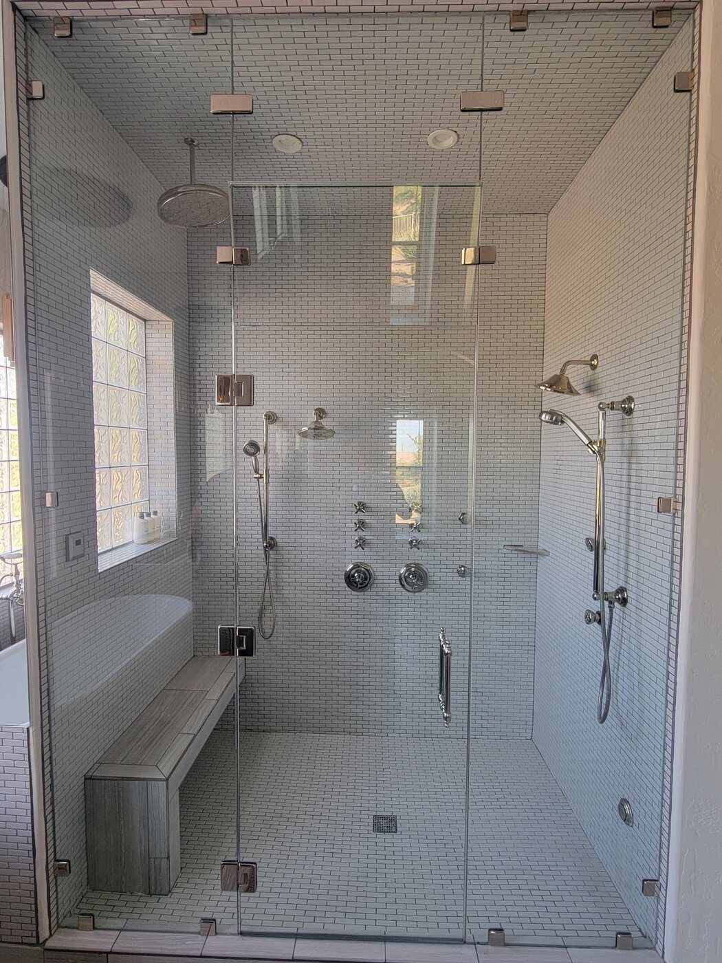 ABC Glass Company has worked with custom glass in the Phoenix Valley since 1972.