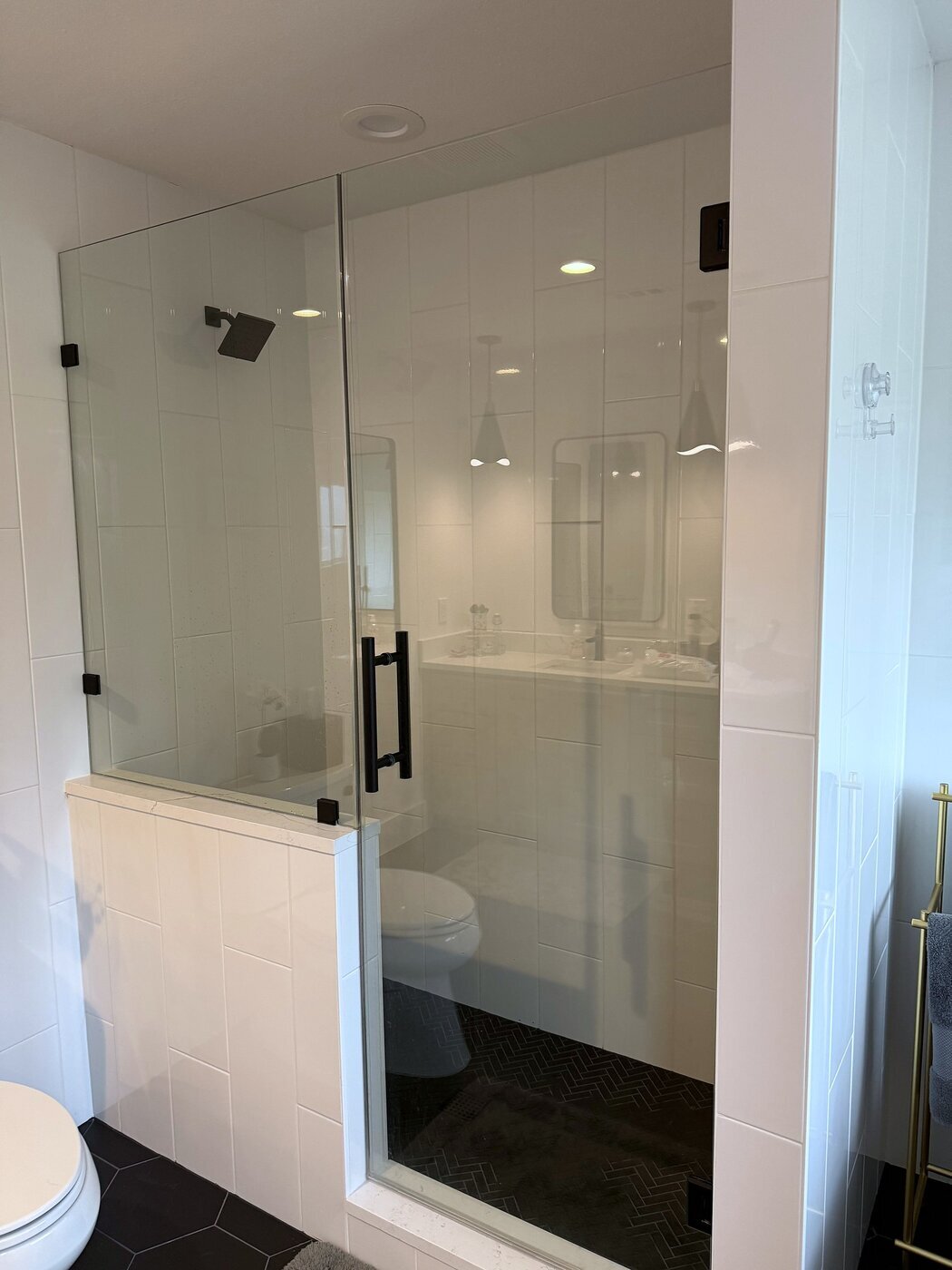 Fin Home Custom Contracting is a remodeling company and custom home builder based in Dallas, Texas.