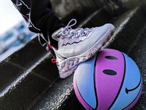 Streetwear for the most discerning users? SneakerStudioPRM!