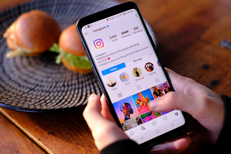 Tiktok influencer shares top tips on how to improve SEO on Instagram.