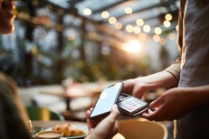 Apple Pay and Google pay source: Adobe Stock by Seventyfour