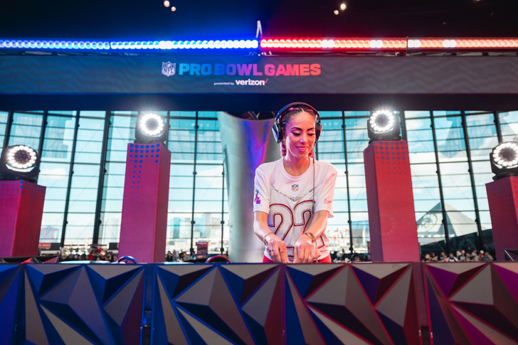 DJ/Singer/Songwriter Esther Anaya performing at the NFL Pro Bowl Games