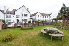Forest Healthcare Reinforces 'Outstanding' CQC Rating for Care Home in New Barnet, The Grange Care Centre, Oxfordshire