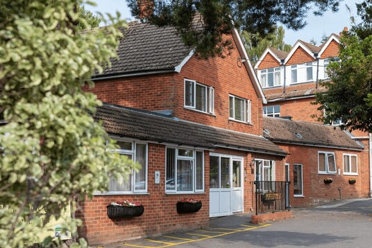 Forest Healthcare Applauds Stellar Ratings for Pinehurst Care Centre in Crowthorne, Berkshire