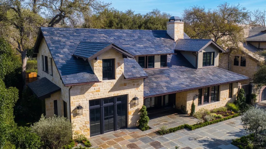 SkyRight Roofing and Gutters Shares Essential Tips: Beginner's Guide to Sealing Slate Roof Tiles