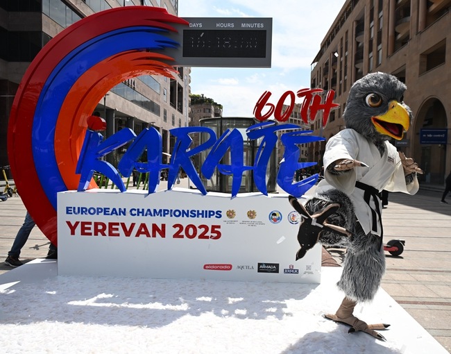 Official opening of the Countdown timer in Yerevan, Armenia. In the photo- Deputy Minister of Education, Science, Culture and Sports Ms. Hasmik Avagyan  and the President of Armenian Karate Federation Mr. Vazgen Harutyunyan 
