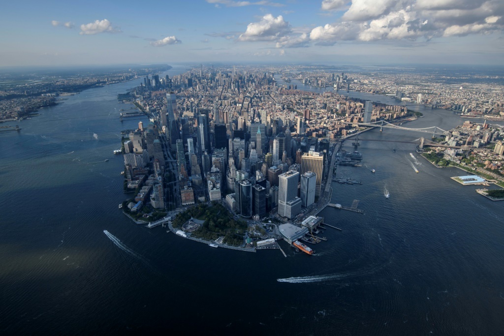 New York sinking under its own weight: study